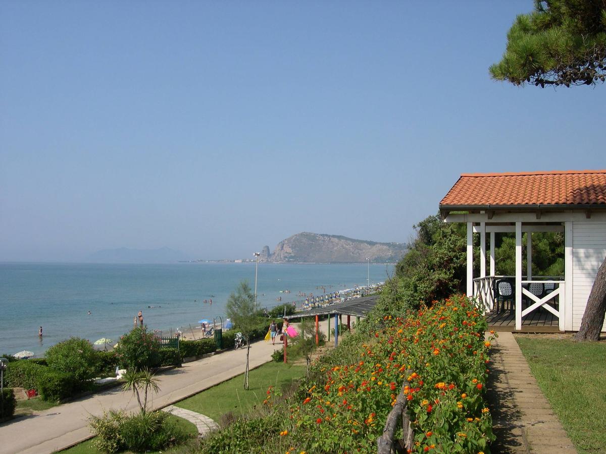 Settebello Village Lido Di Fondi Exterior foto